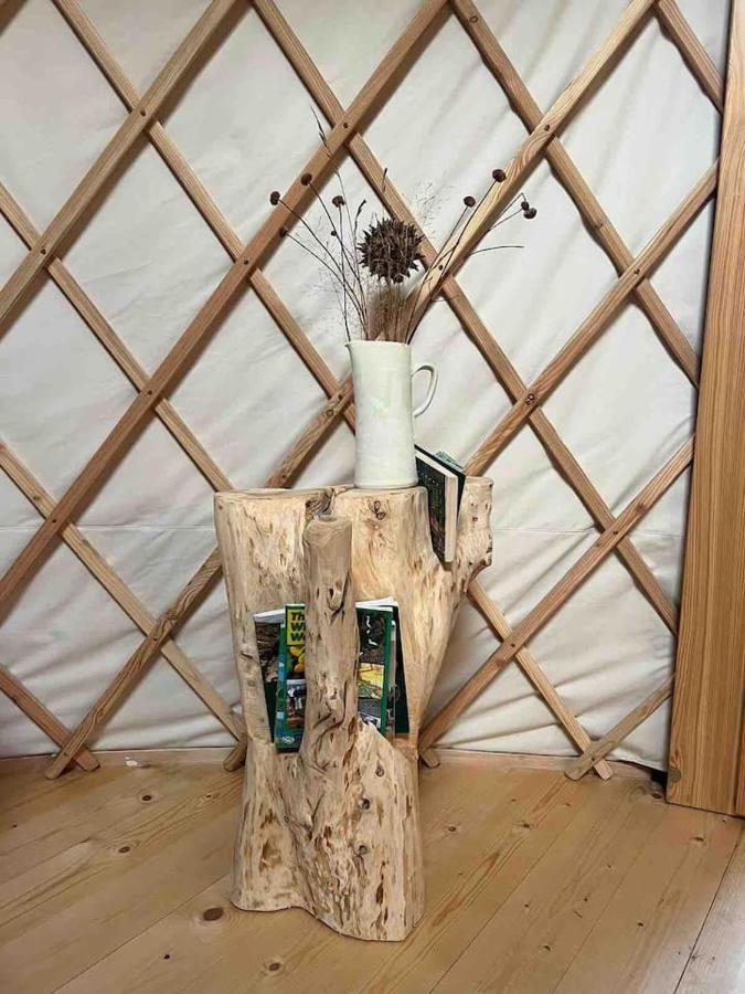 Aughavannagh Yurt Glamping 奥赫里姆 外观 照片
