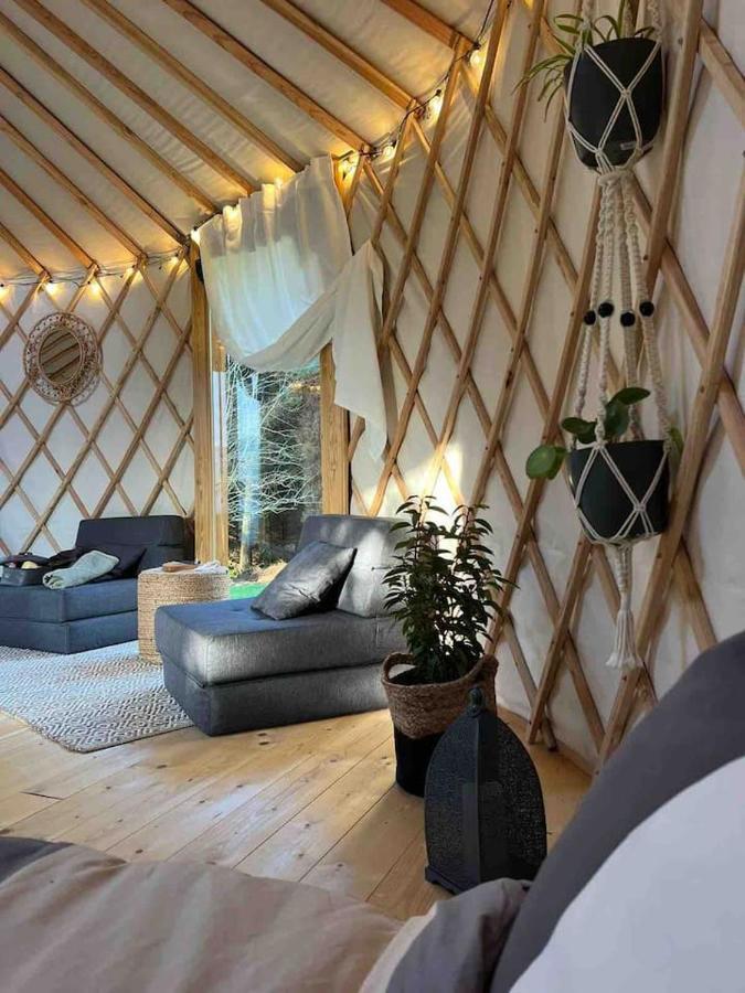 Aughavannagh Yurt Glamping 奥赫里姆 外观 照片