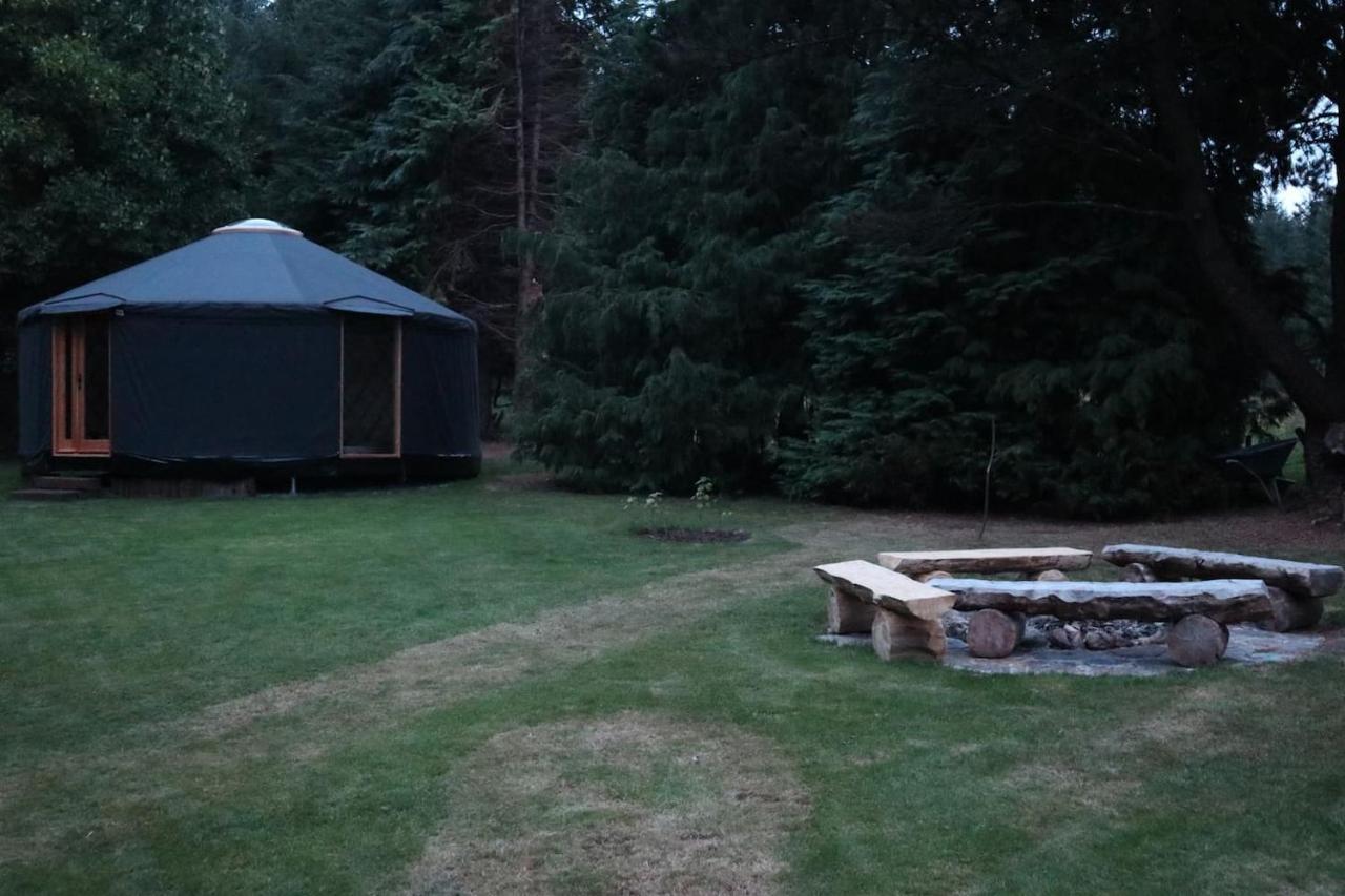 Aughavannagh Yurt Glamping 奥赫里姆 外观 照片